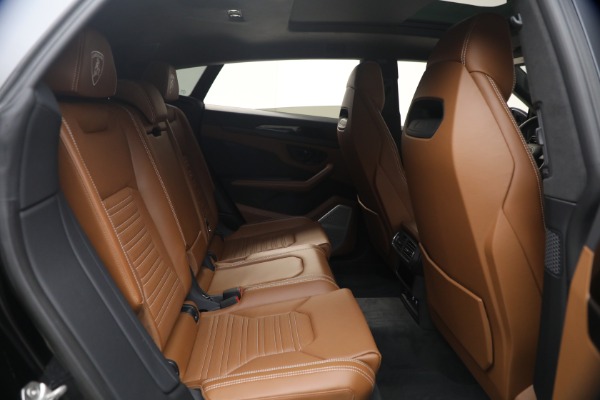 Used 2025 Lamborghini Urus SE for sale $305,900 at Maserati of Greenwich in Greenwich CT 06830 22