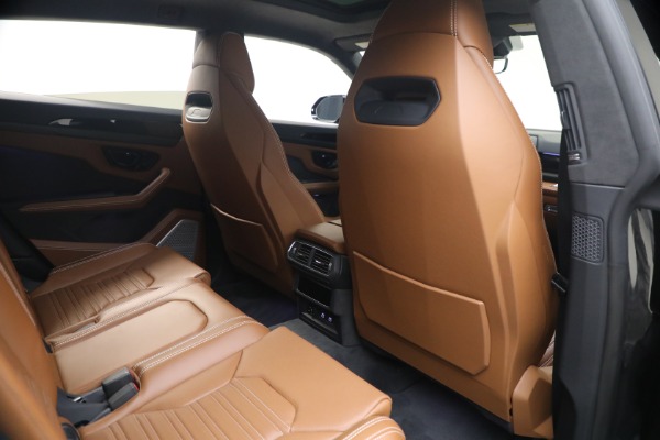 Used 2025 Lamborghini Urus SE for sale $305,900 at Maserati of Greenwich in Greenwich CT 06830 24