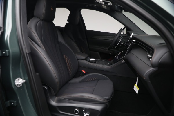 New 2026 Maserati Grecale Modena V6 for sale $96,825 at Maserati of Greenwich in Greenwich CT 06830 14