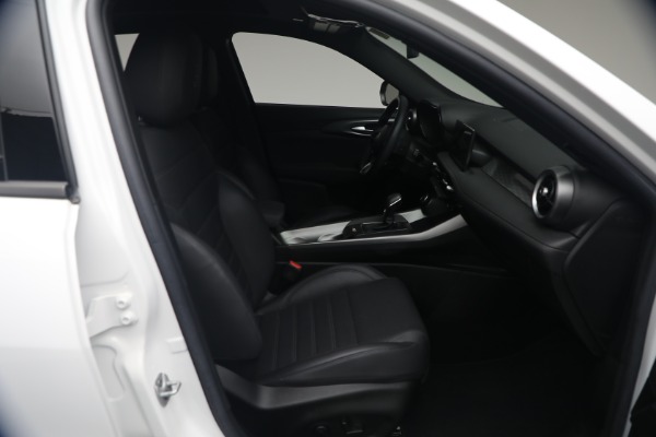 Used 2024 Alfa Romeo Tonale Hybrid Ti for sale $26,900 at Maserati of Greenwich in Greenwich CT 06830 16