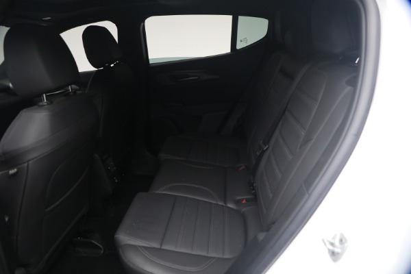 Used 2024 Alfa Romeo Tonale Hybrid Ti for sale $26,900 at Maserati of Greenwich in Greenwich CT 06830 21