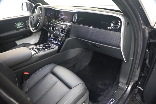 New 2027 Rolls-Royce Black Badge Cullinan for sale $576,350 at Maserati of Greenwich in Greenwich CT 06830 21