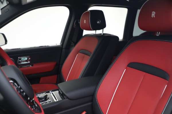 New 2027 Rolls-Royce Black Badge Cullinan for sale $588,050 at Maserati of Greenwich in Greenwich CT 06830 17