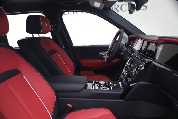 New 2027 Rolls-Royce Black Badge Cullinan for sale $588,050 at Maserati of Greenwich in Greenwich CT 06830 19