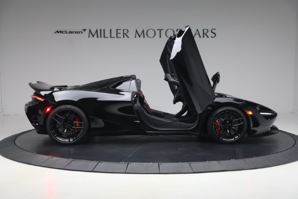 New 2027 McLaren 750S Spider Performance for sale $468,650 at Maserati of Greenwich in Greenwich CT 06830 19