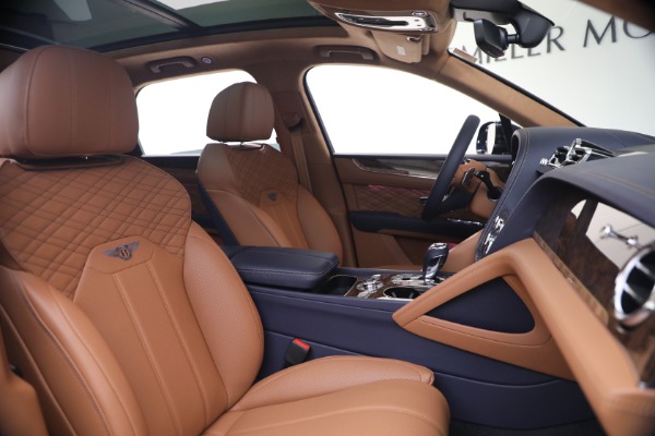 New 2026 Bentley Bentayga Azure V8 for sale $291,615 at Maserati of Greenwich in Greenwich CT 06830 24
