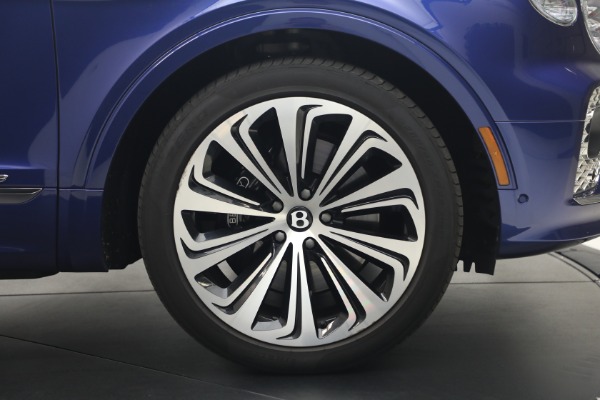 Used 2022 Bentley Bentayga V8 for sale $129,900 at Maserati of Greenwich in Greenwich CT 06830 14
