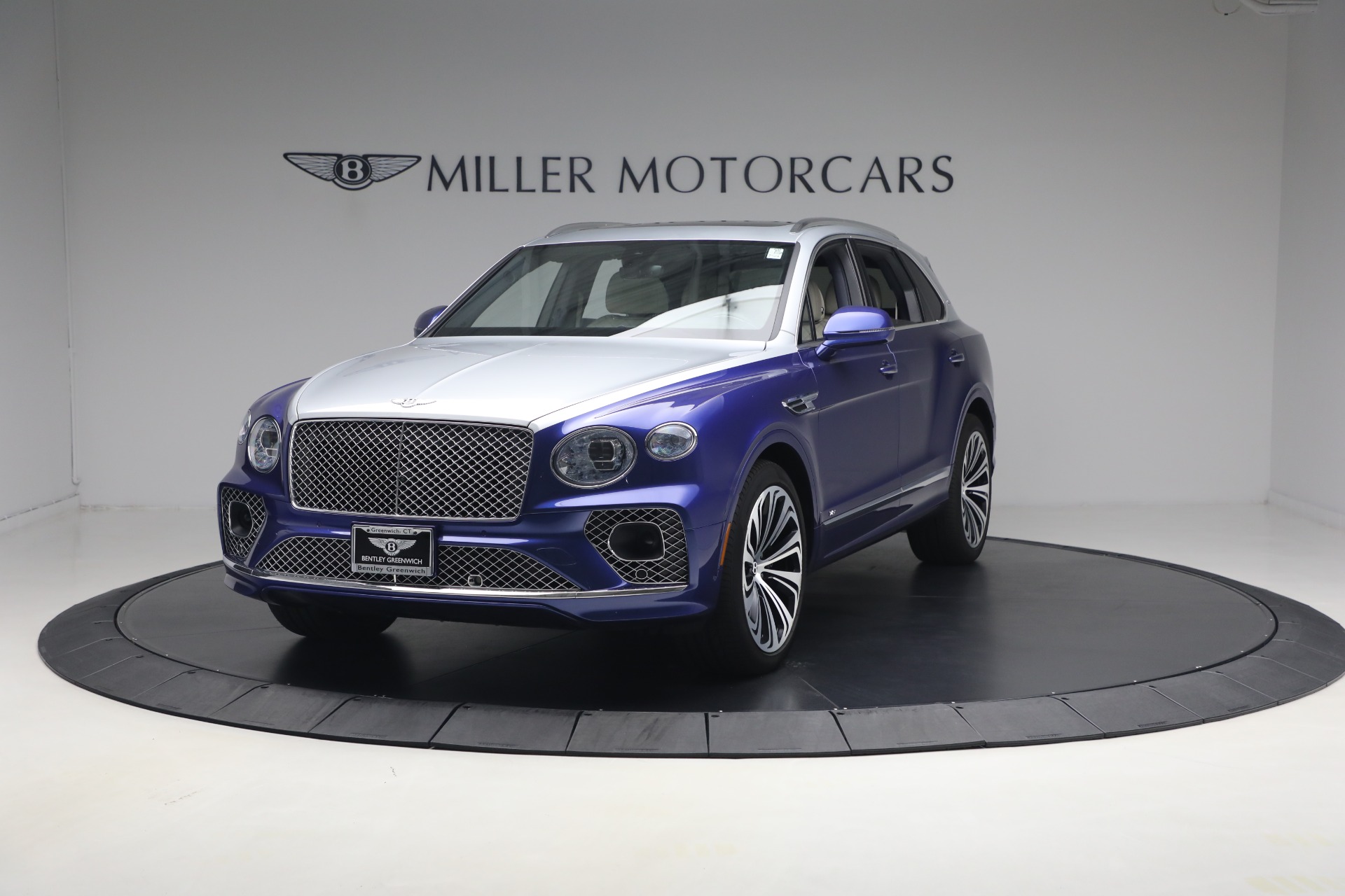 Used 2022 Bentley Bentayga V8 for sale $129,900 at Maserati of Greenwich in Greenwich CT 06830 1