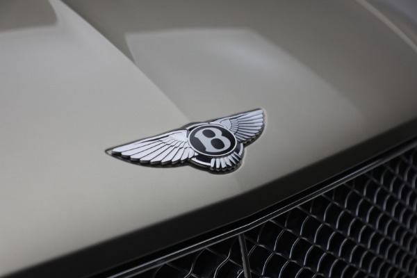 Used 2021 Bentley Bentayga V8 for sale $119,900 at Maserati of Greenwich in Greenwich CT 06830 13
