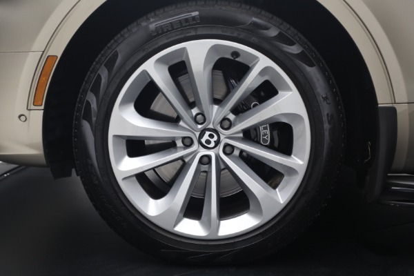 Used 2021 Bentley Bentayga V8 for sale $119,900 at Maserati of Greenwich in Greenwich CT 06830 14