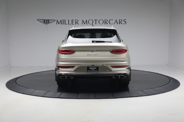 Used 2021 Bentley Bentayga V8 for sale $119,900 at Maserati of Greenwich in Greenwich CT 06830 6