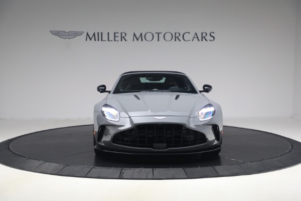 New 2026 Aston Martin Vantage Roadster for sale $263,400 at Maserati of Greenwich in Greenwich CT 06830 24