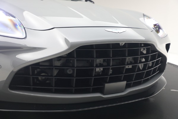 New 2026 Aston Martin Vantage Roadster for sale $263,400 at Maserati of Greenwich in Greenwich CT 06830 26