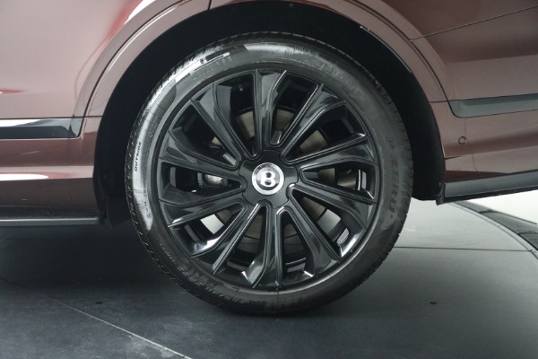 Used 2024 Bentley Bentayga EWB Mulliner V8 for sale $224,900 at Maserati of Greenwich in Greenwich CT 06830 15