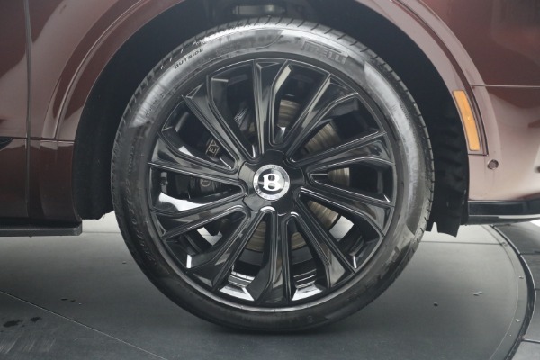 Used 2024 Bentley Bentayga EWB Mulliner V8 for sale $224,900 at Maserati of Greenwich in Greenwich CT 06830 17