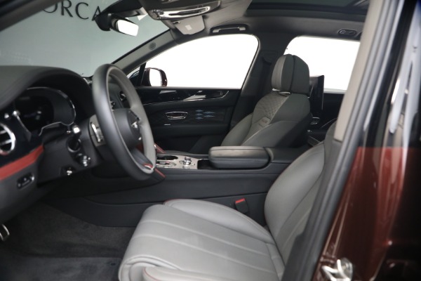 Used 2024 Bentley Bentayga EWB Mulliner V8 for sale $224,900 at Maserati of Greenwich in Greenwich CT 06830 20
