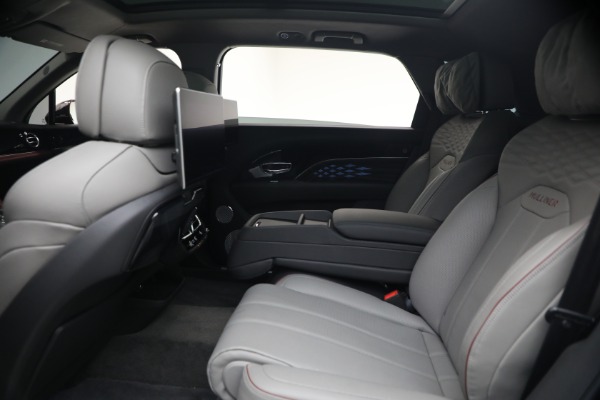 Used 2024 Bentley Bentayga EWB Mulliner V8 for sale $224,900 at Maserati of Greenwich in Greenwich CT 06830 23