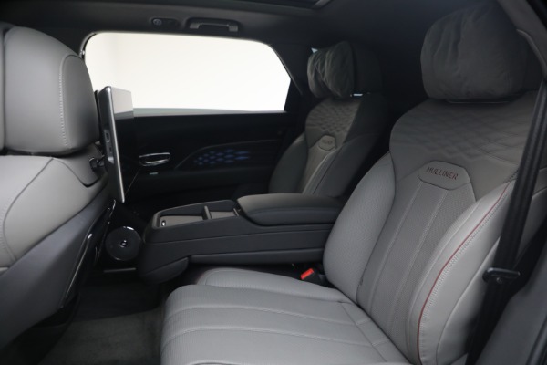 Used 2024 Bentley Bentayga EWB Mulliner V8 for sale $224,900 at Maserati of Greenwich in Greenwich CT 06830 24
