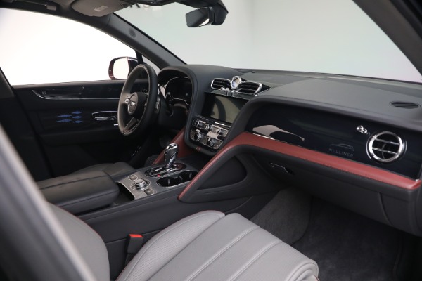 Used 2024 Bentley Bentayga EWB Mulliner V8 for sale $224,900 at Maserati of Greenwich in Greenwich CT 06830 26