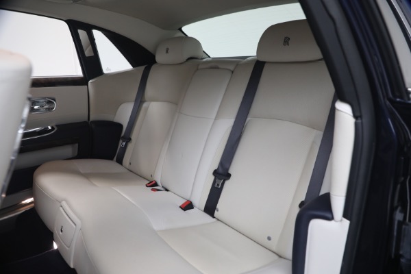 Used 2014 Rolls-Royce Ghost for sale $139,900 at Maserati of Greenwich in Greenwich CT 06830 17