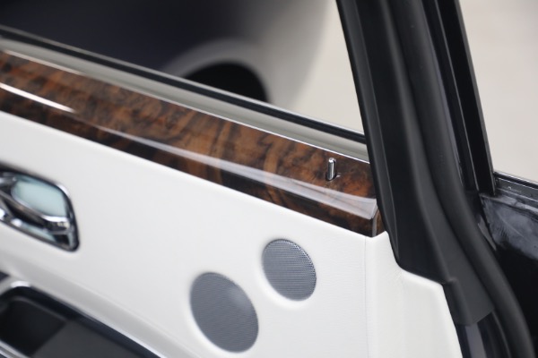 Used 2014 Rolls-Royce Ghost for sale $139,900 at Maserati of Greenwich in Greenwich CT 06830 19