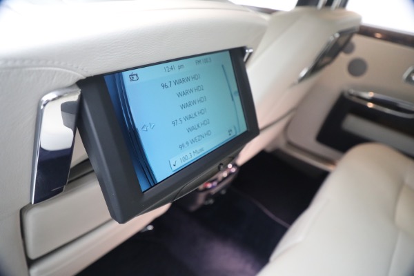 Used 2014 Rolls-Royce Ghost for sale $139,900 at Maserati of Greenwich in Greenwich CT 06830 21