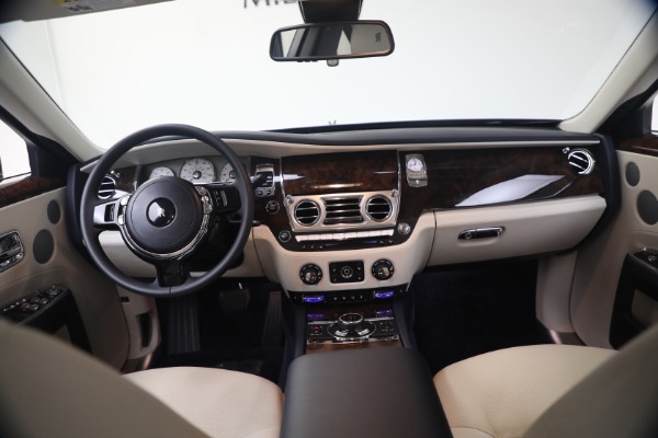Used 2014 Rolls-Royce Ghost for sale $139,900 at Maserati of Greenwich in Greenwich CT 06830 4