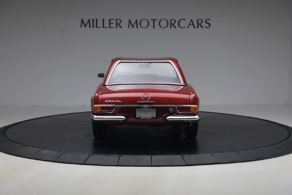 Used 1968 Mercedes-Benz 280SL for sale $229,900 at Maserati of Greenwich in Greenwich CT 06830 17