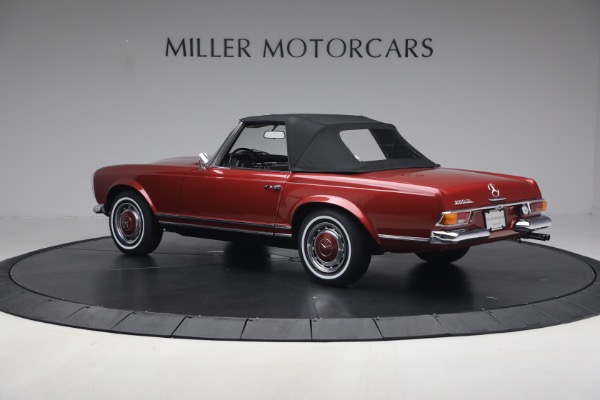 Used 1968 Mercedes-Benz 280SL for sale $229,900 at Maserati of Greenwich in Greenwich CT 06830 25
