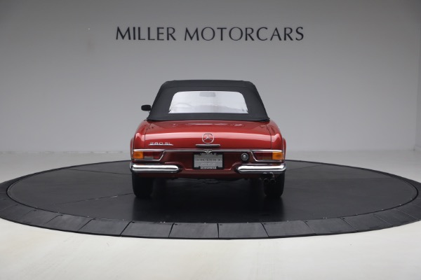 Used 1968 Mercedes-Benz 280SL for sale $229,900 at Maserati of Greenwich in Greenwich CT 06830 27