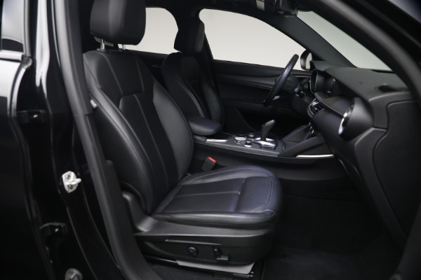 Used 2022 Alfa Romeo Stelvio TI for sale $27,900 at Maserati of Greenwich in Greenwich CT 06830 17