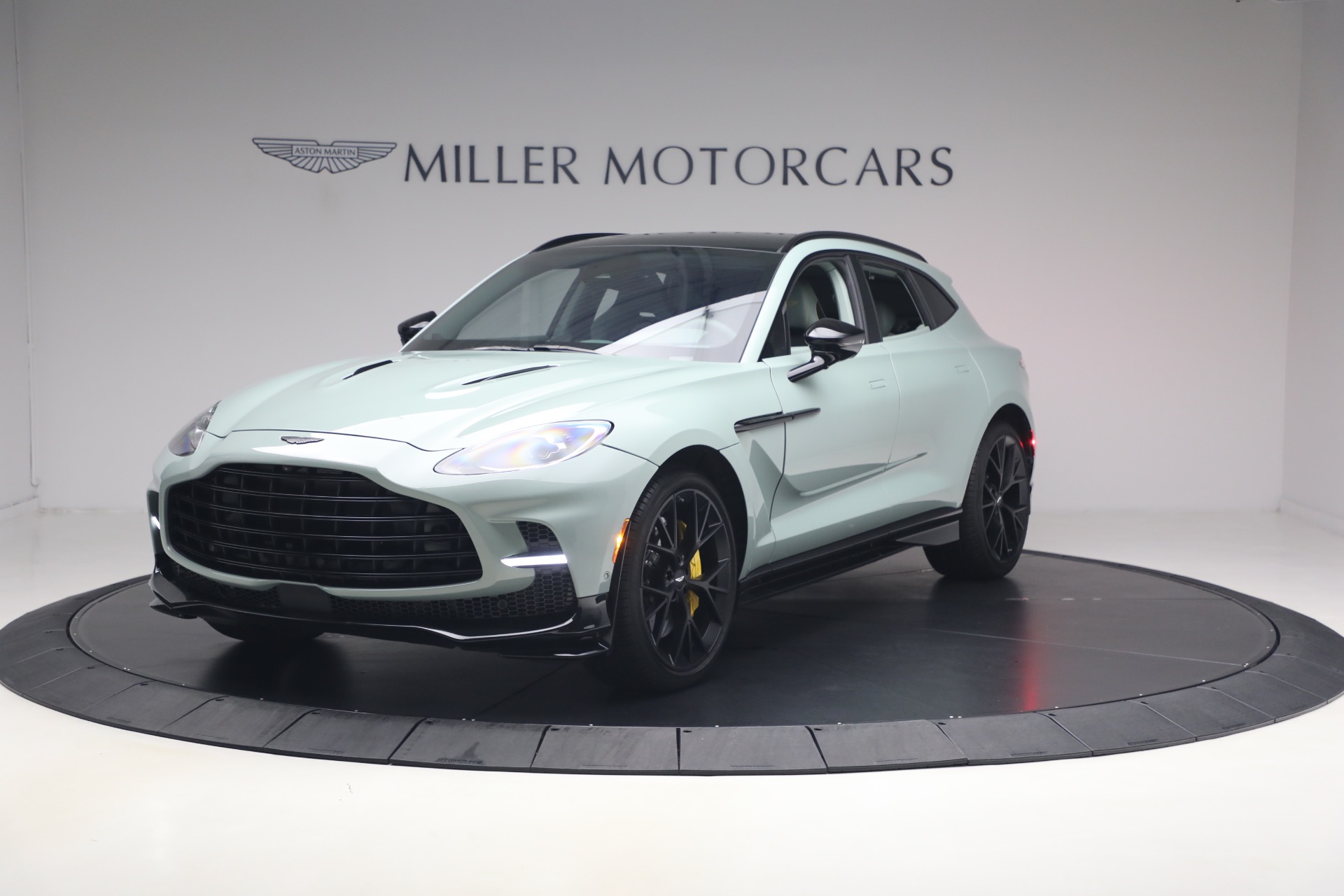 Used 2025 Aston Martin DBX 707 for sale $209,900 at Maserati of Greenwich in Greenwich CT 06830 1