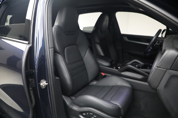 Used 2024 Porsche Cayenne S for sale $79,900 at Maserati of Greenwich in Greenwich CT 06830 19