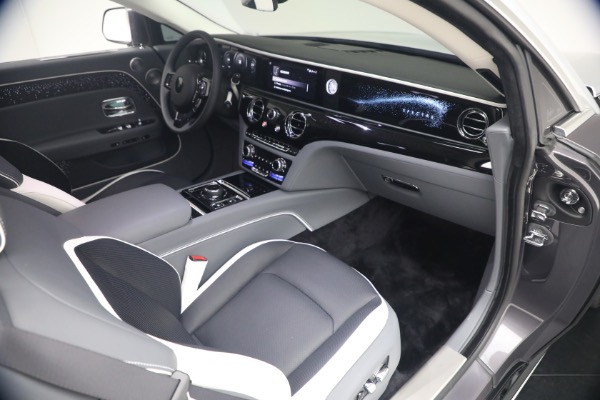 Used 2024 Rolls-Royce Spectre for sale $399,900 at Maserati of Greenwich in Greenwich CT 06830 20