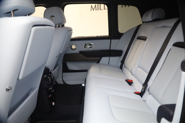 Used 2025 Rolls-Royce Cullinan for sale $419,900 at Maserati of Greenwich in Greenwich CT 06830 21