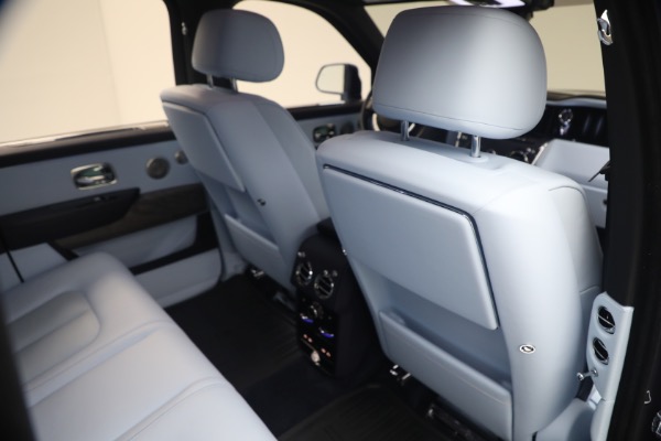 Used 2025 Rolls-Royce Cullinan for sale $419,900 at Maserati of Greenwich in Greenwich CT 06830 27