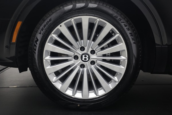 New 2026 Bentley Bentayga V8 for sale $244,330 at Maserati of Greenwich in Greenwich CT 06830 14