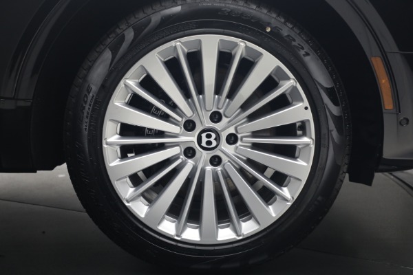 New 2026 Bentley Bentayga V8 for sale $244,330 at Maserati of Greenwich in Greenwich CT 06830 17