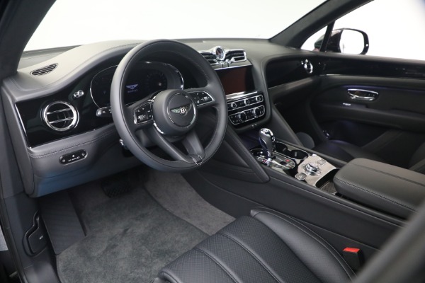 New 2026 Bentley Bentayga V8 for sale $244,330 at Maserati of Greenwich in Greenwich CT 06830 19