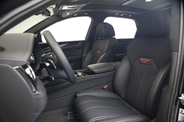 New 2026 Bentley Bentayga V8 for sale $244,330 at Maserati of Greenwich in Greenwich CT 06830 21