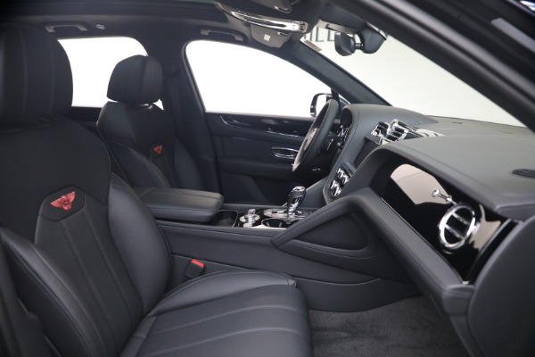 New 2026 Bentley Bentayga V8 for sale $244,330 at Maserati of Greenwich in Greenwich CT 06830 27