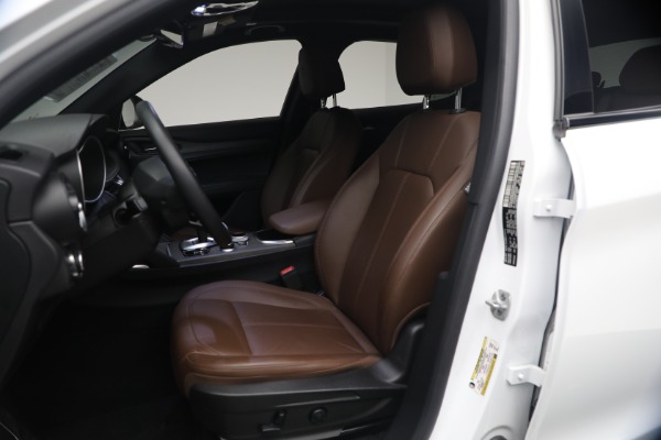 Used 2023 Alfa Romeo Stelvio Ti for sale $32,900 at Maserati of Greenwich in Greenwich CT 06830 14