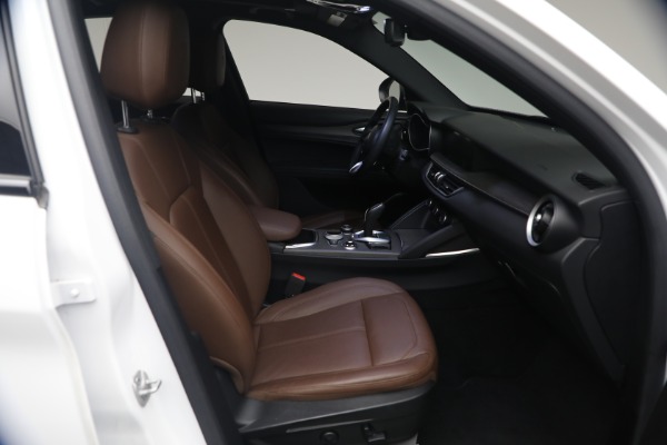 Used 2023 Alfa Romeo Stelvio Ti for sale $32,900 at Maserati of Greenwich in Greenwich CT 06830 16