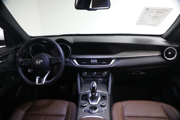 Used 2023 Alfa Romeo Stelvio Ti for sale $32,900 at Maserati of Greenwich in Greenwich CT 06830 21