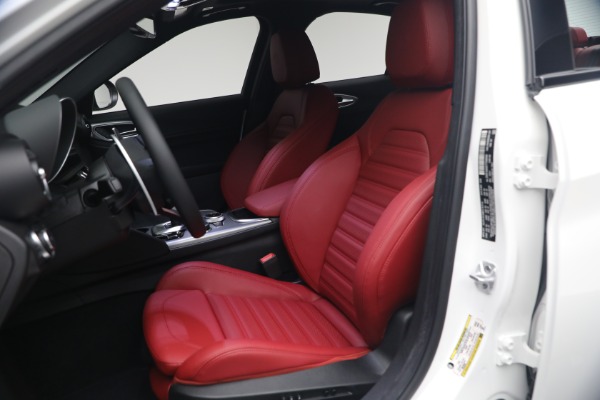 New 2026 Alfa Romeo Giulia Veloce for sale $55,870 at Maserati of Greenwich in Greenwich CT 06830 16