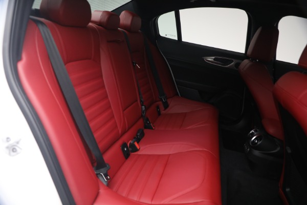 New 2026 Alfa Romeo Giulia Veloce for sale $55,870 at Maserati of Greenwich in Greenwich CT 06830 18