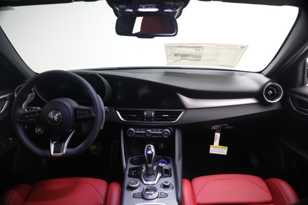 New 2026 Alfa Romeo Giulia Veloce for sale $55,870 at Maserati of Greenwich in Greenwich CT 06830 22