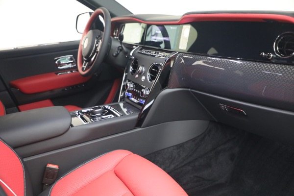 New 2027 Rolls-Royce Black Badge Cullinan for sale $569,350 at Maserati of Greenwich in Greenwich CT 06830 18