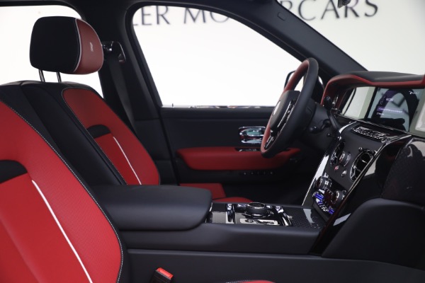 New 2027 Rolls-Royce Black Badge Cullinan for sale $569,350 at Maserati of Greenwich in Greenwich CT 06830 19