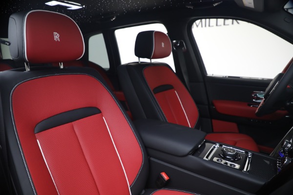 New 2027 Rolls-Royce Black Badge Cullinan for sale $569,350 at Maserati of Greenwich in Greenwich CT 06830 20